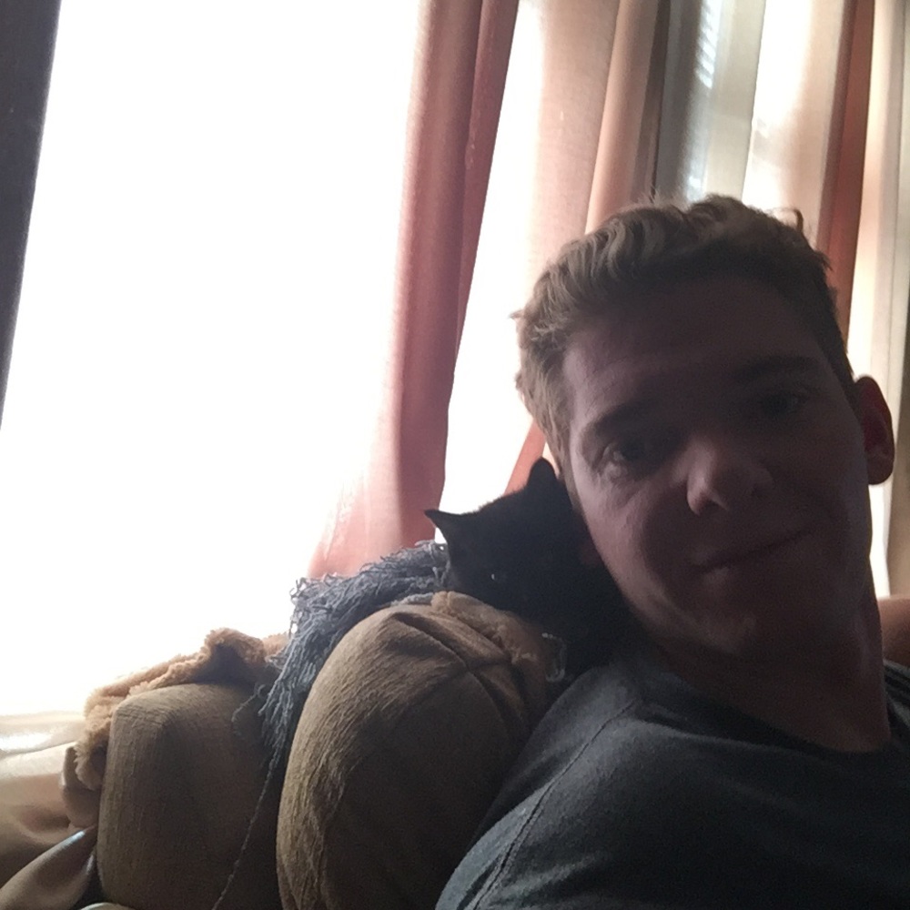 Meet your Posher, Justin